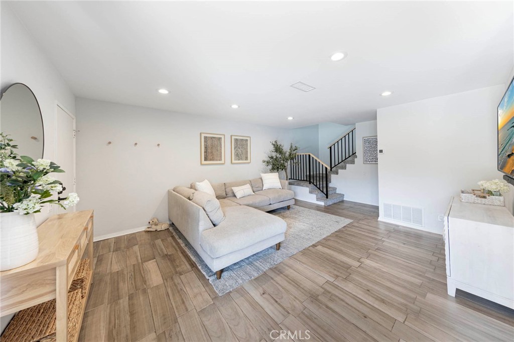 20004 Waverly Glen Street 46