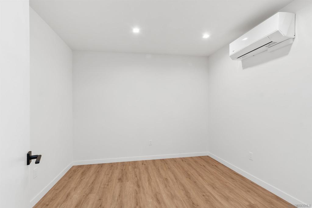 La Jolla - Residential Lease