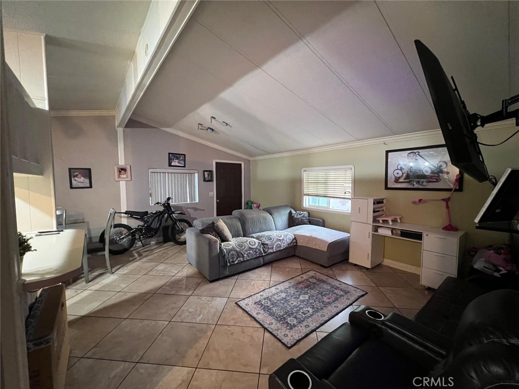 518 S Sullivan Street 80