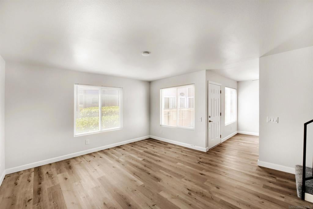 6333 College Grove Way 5111