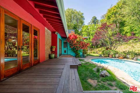 Photo of 2524 Laurel Pass, Los Angeles, CA 90046 (MLS # 26848381)