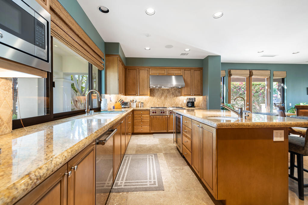 45699 W Via Villaggio