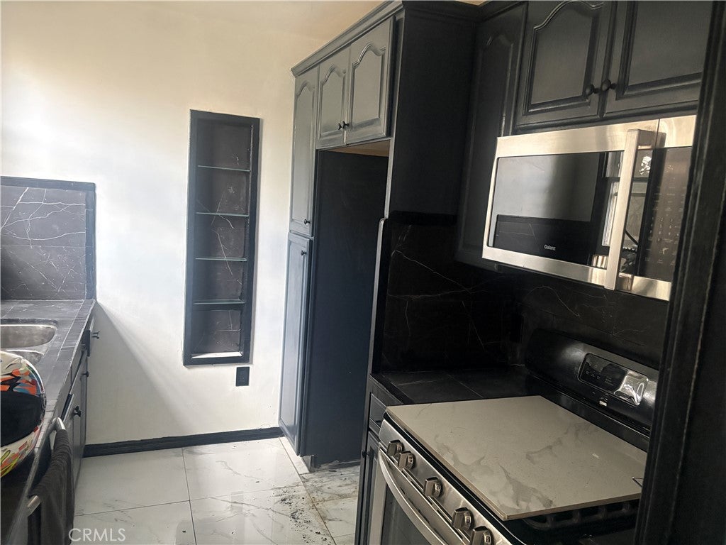 525 E Maple