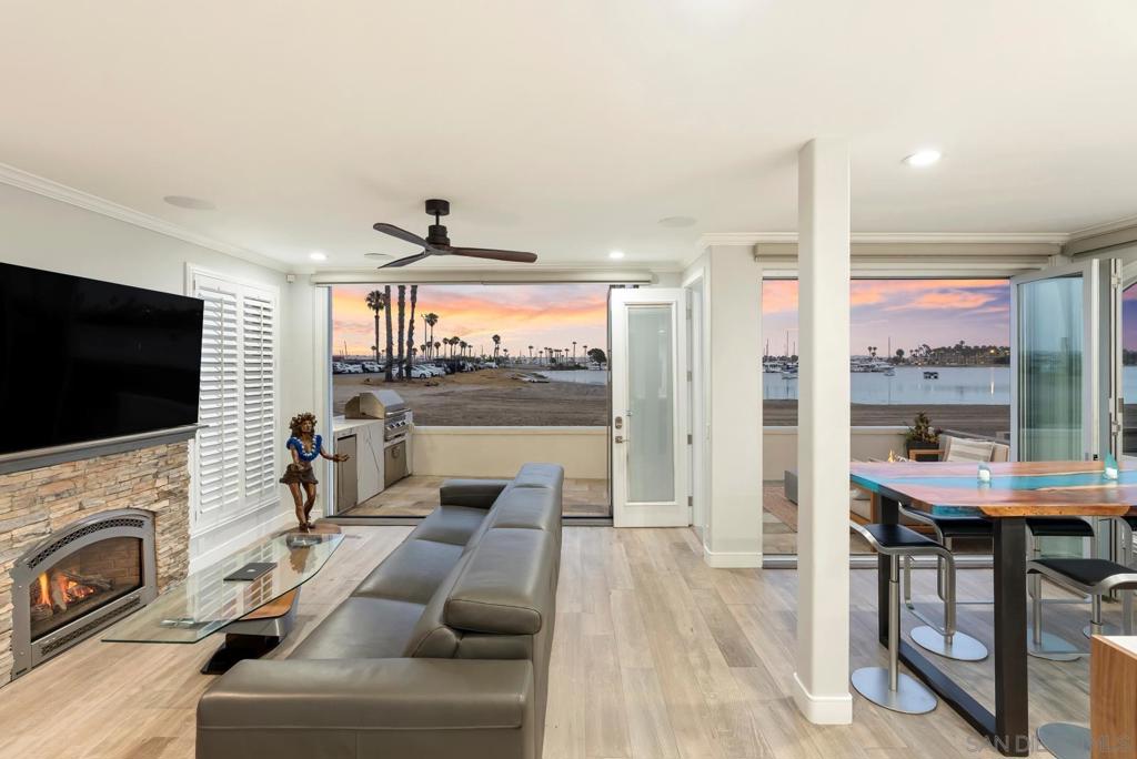 3490 Bayside Walk A