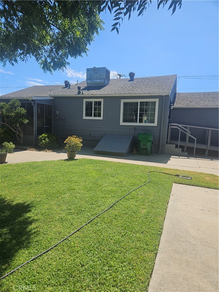 1463 Juniper Avenue