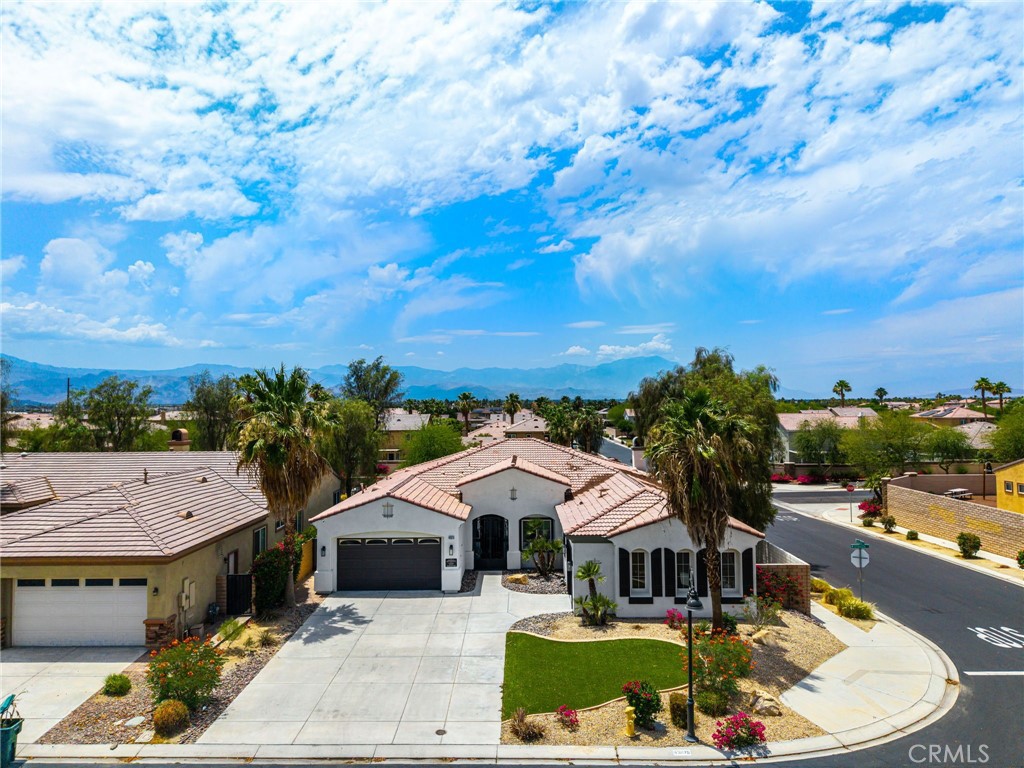 43875 Spiaggia Place