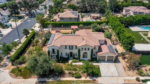 Photo of 9611 Baden AVE, Chatsworth, CA 91311 (MLS # SR26149097)
