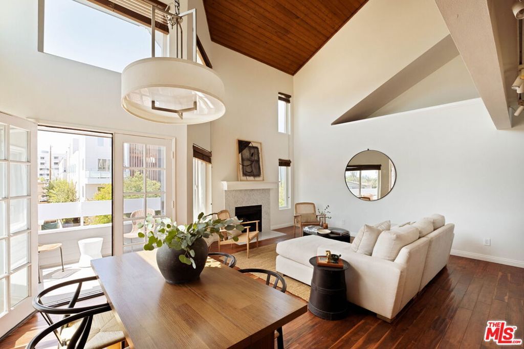 Photo of 11938 Courtleigh Drive #8, Los Angeles, CA 90066 (MLS # 26731259)
