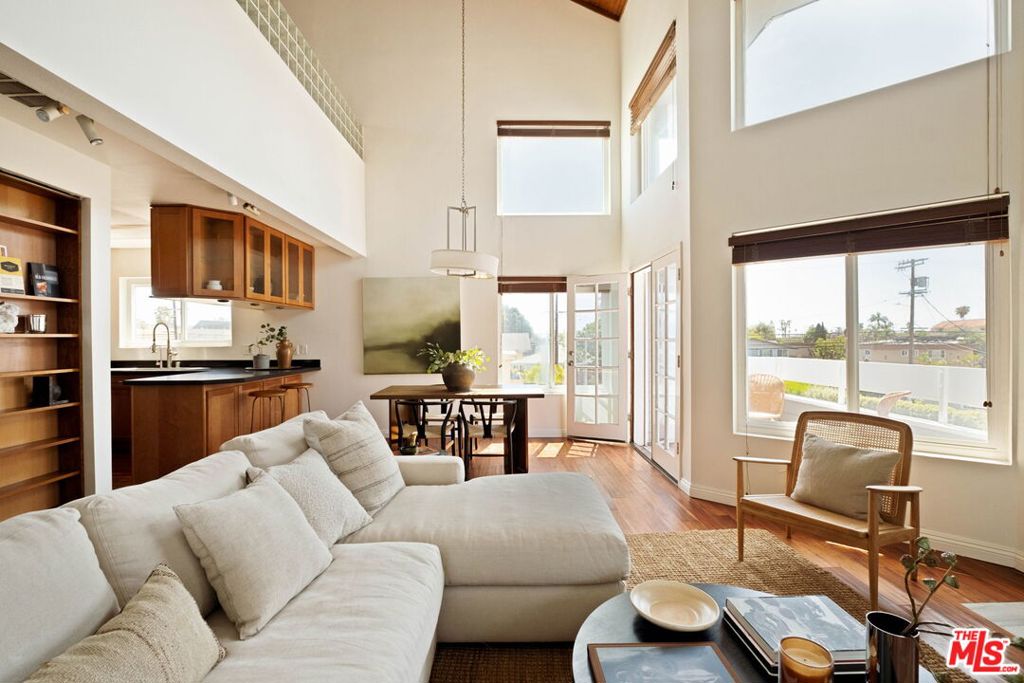 11938 Courtleigh Drive 8