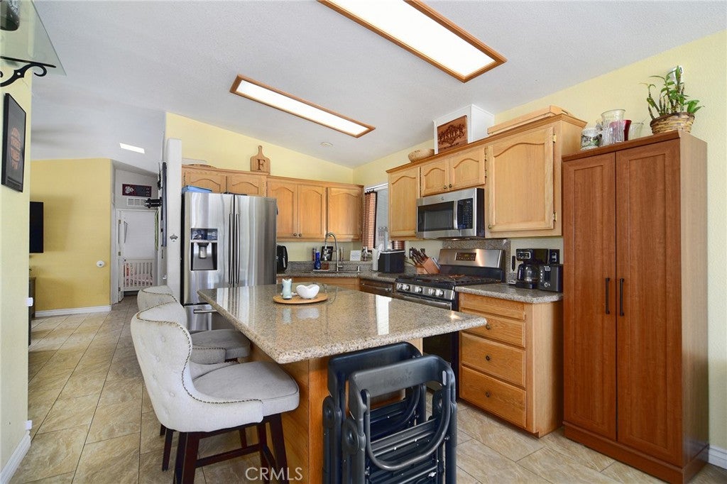 11401 Topanga Canyon 38