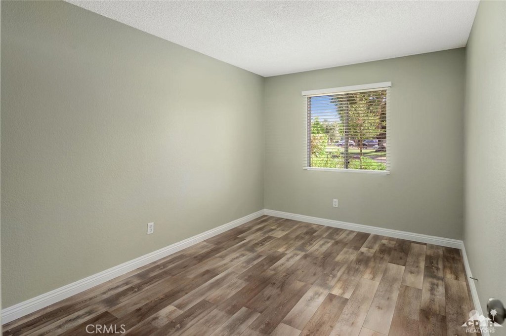 Mountain View Falls - Residential