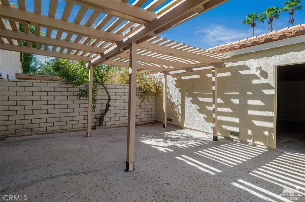 Mountain View Falls - Residential