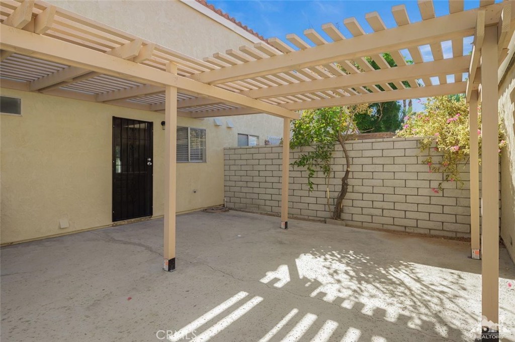 Mountain View Falls - Residential