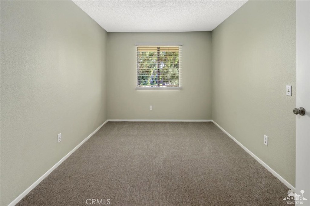 Mountain View Falls - Residential