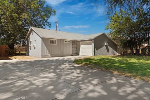 2386 Roxbury Dr San Bernardino CA 92404