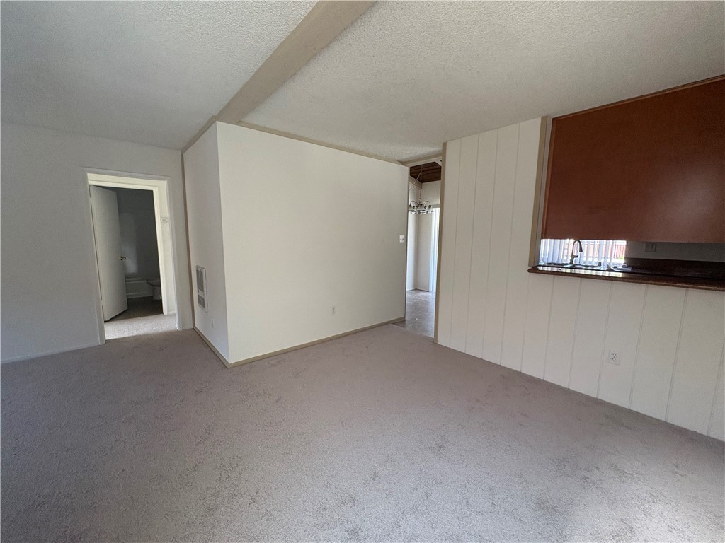 MacArthur Village (MAVL) - Residential Lease