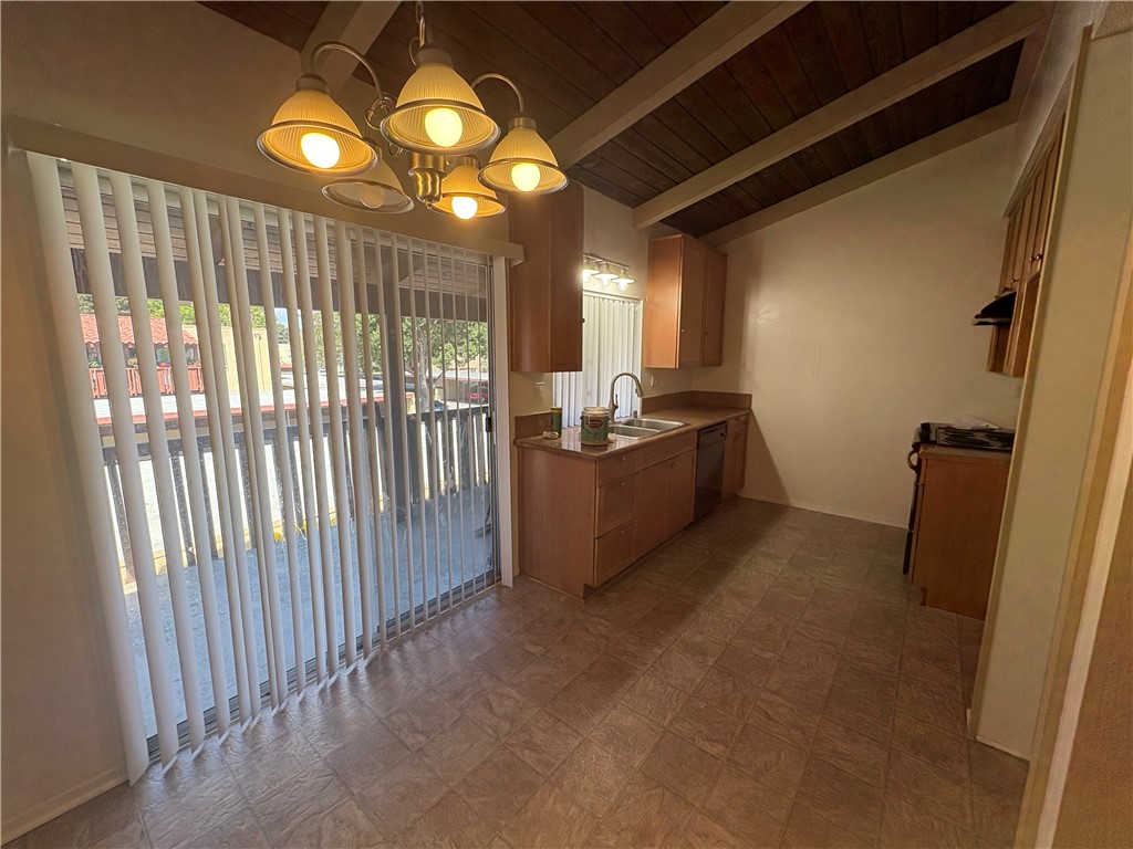 MacArthur Village (MAVL) - Residential Lease