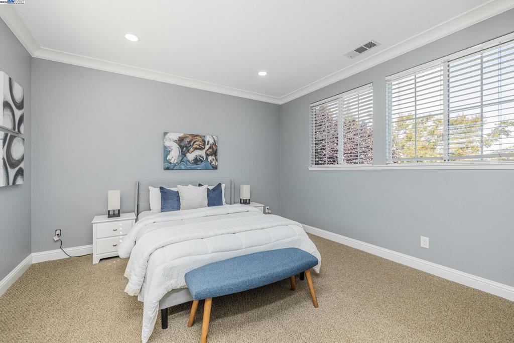 EVERGREEN - Residential