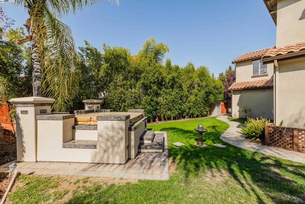 EVERGREEN - Residential