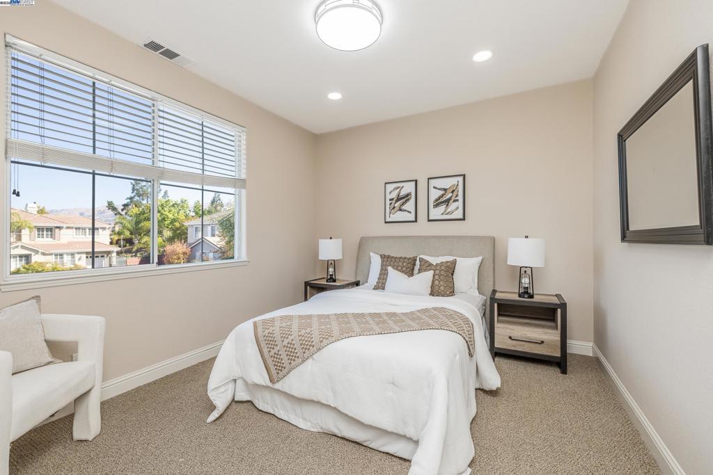 EVERGREEN - Residential