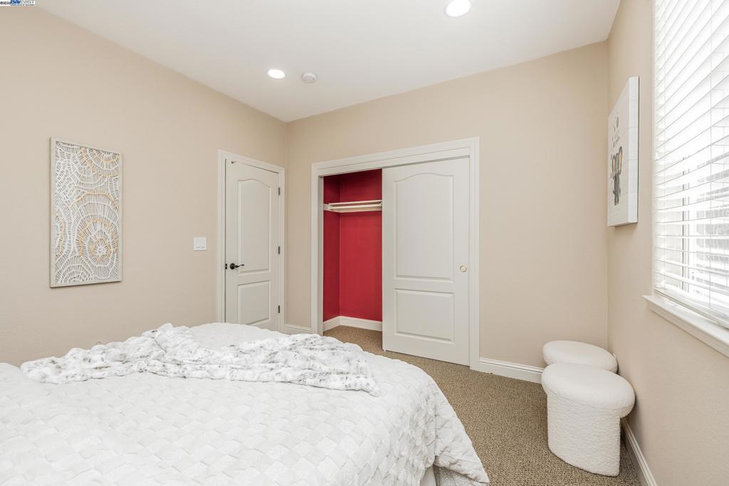 EVERGREEN - Residential