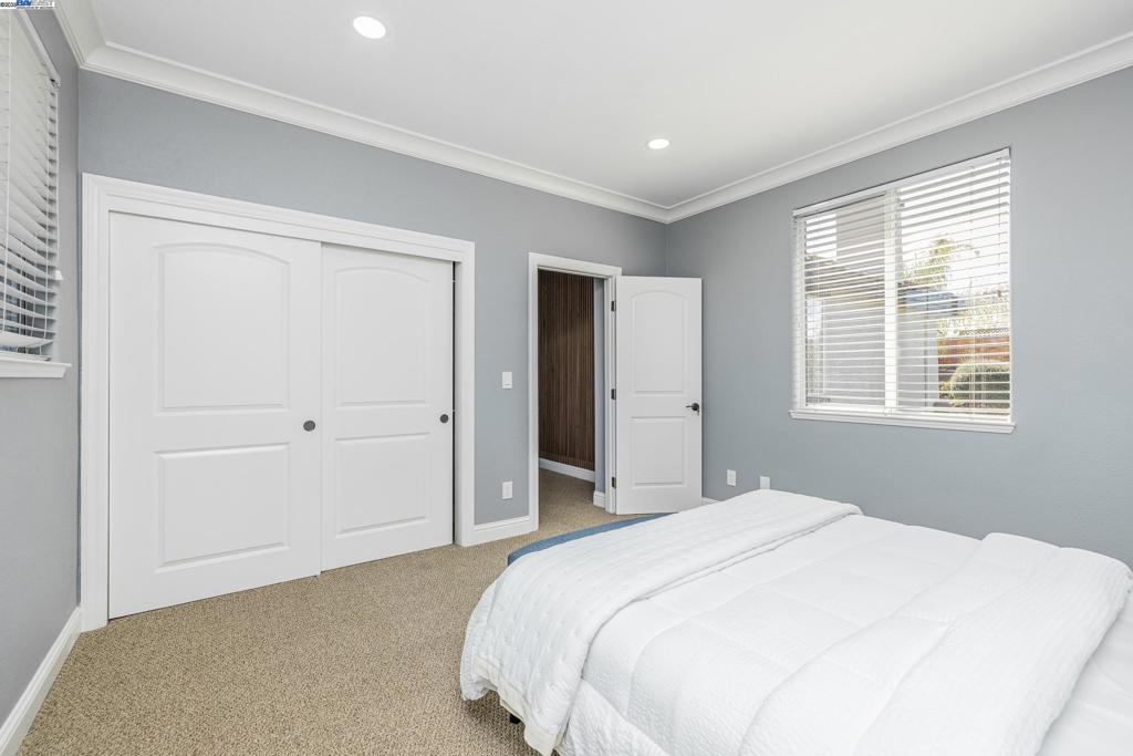EVERGREEN - Residential
