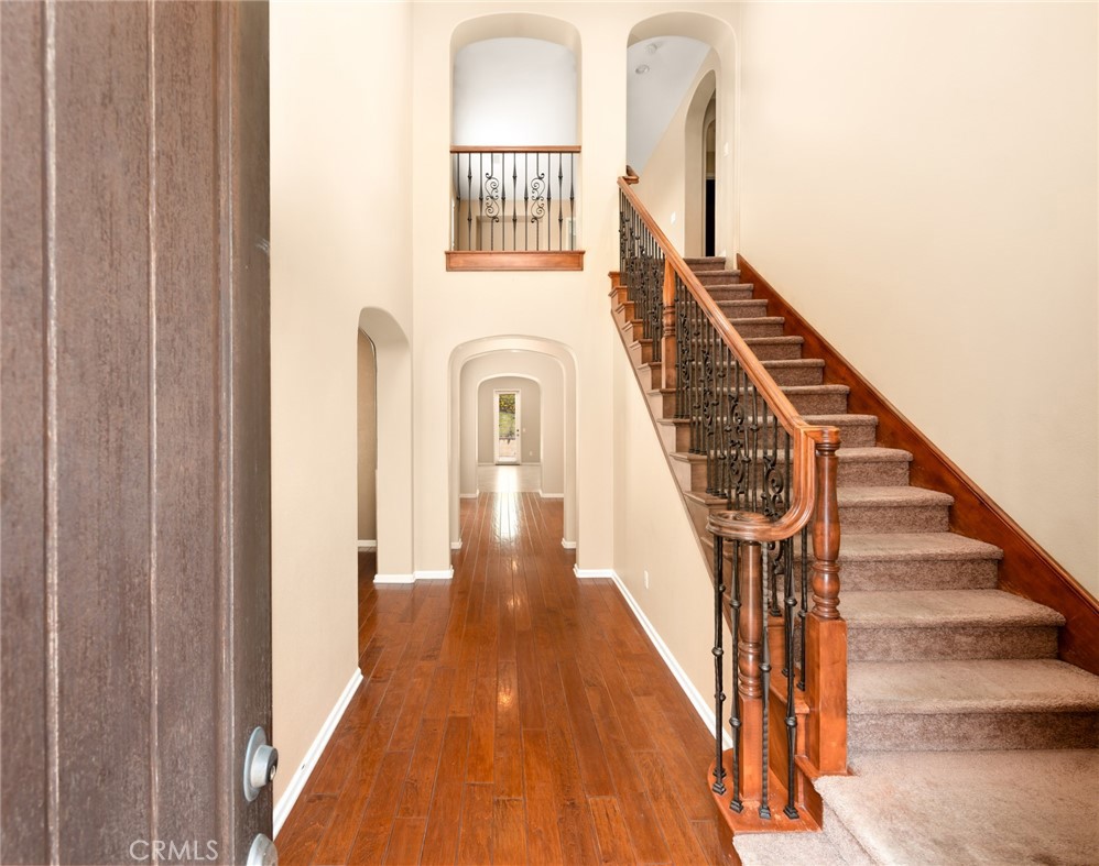 1303 Swan Loop S
