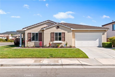 Photo of 34039 Tuscan Creek Way, Temecula, CA 92592 (MLS # SW26124602)