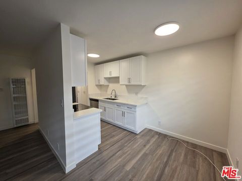 Photo of 1433 Brockton Avenue #4, Los Angeles, CA 90025 (MLS # 26665643)