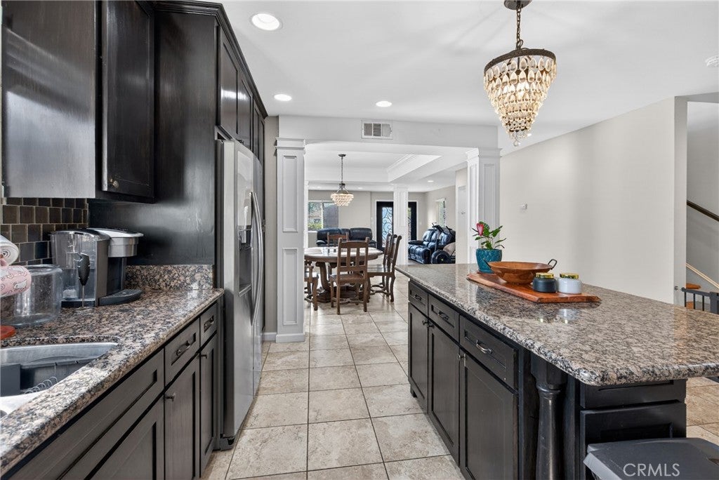 1310 W 1st