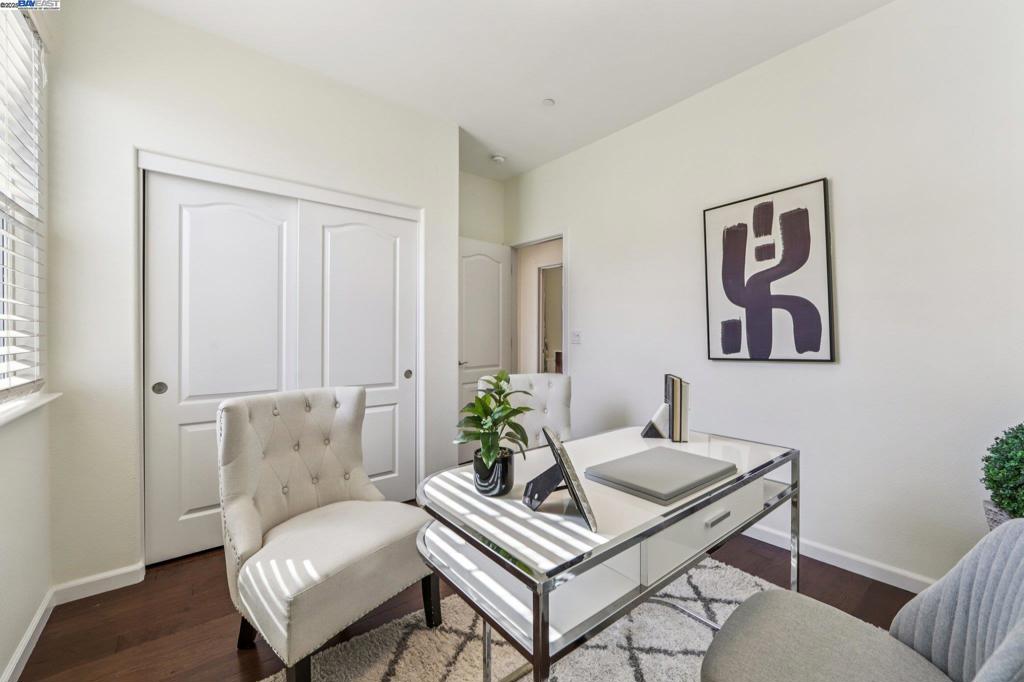 EMERALD PARK - Residential