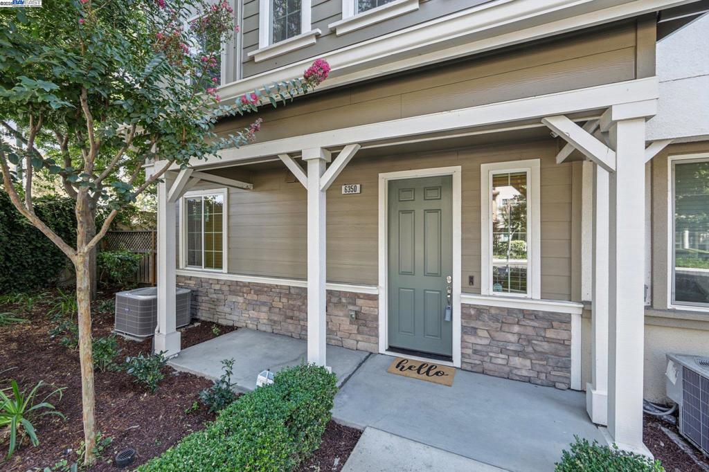 EMERALD PARK - Residential