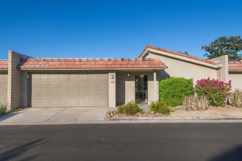 Photo of 68482 Calle Toledo, Cathedral City, CA 92234 (MLS # 219153478DA)