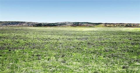 Tiny photo for 14805 Beckworth Road, Santa Margarita, CA 93453 (MLS # PI25135011)