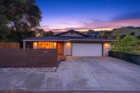 Photo of 38047 Stenhammer Drive, Fremont, CA 94536 (MLS # ML82040981)