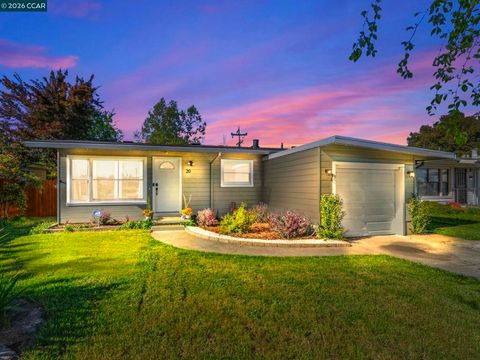 Photo of 20 20 Chesley Ct Ct, Vallejo, CA 94591 (MLS # 41123567)