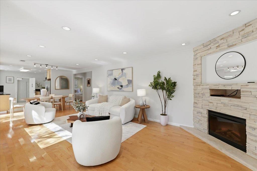 4258 Jefferson
