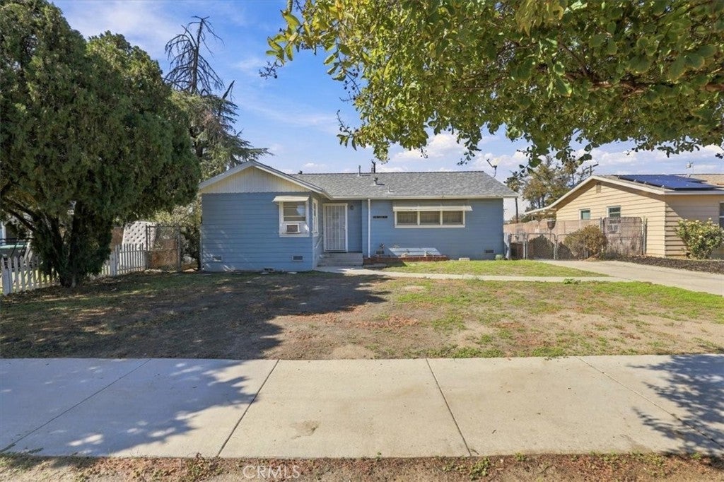 425 S Carmalita