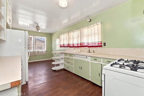 Tiny photo for 425 S Carmalita ST, Hemet, CA 92543 (MLS # IV26232446)