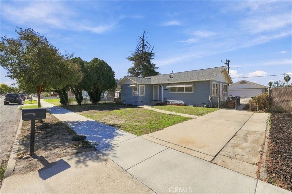 425 S Carmalita