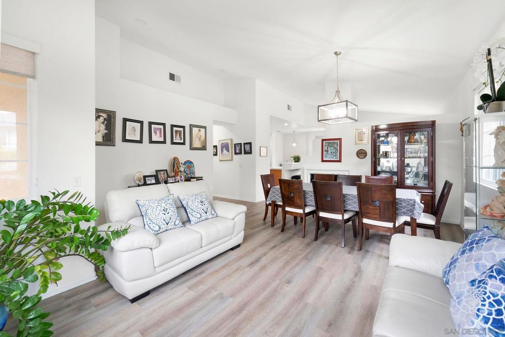 1425 Knoll Park Gln