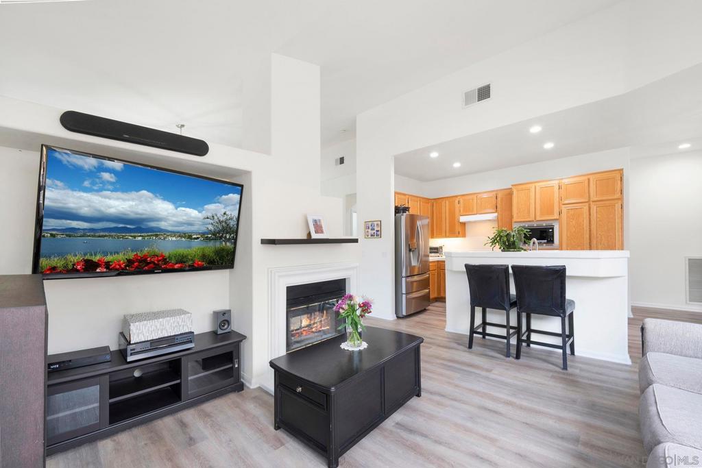 1425 Knoll Park Gln