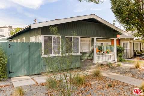 126 Franklin Court Glendale CA 91205