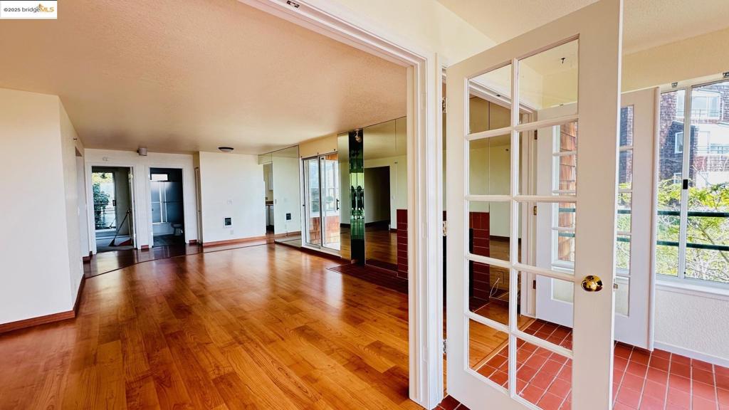BRICKYARD LANDNG - Residential