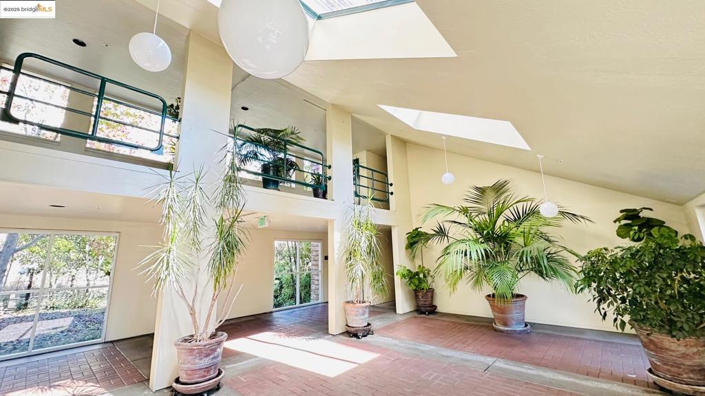 BRICKYARD LANDNG - Residential