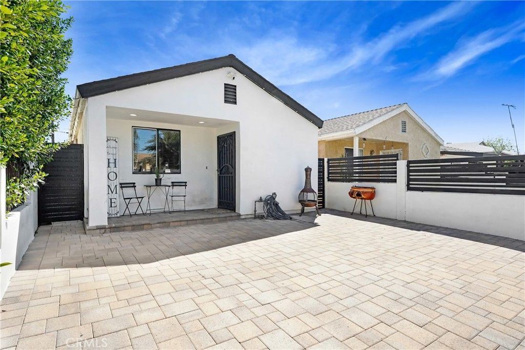 Photo of 13250 Mercer Street, Pacoima, CA 91331 (MLS # SR25228395)