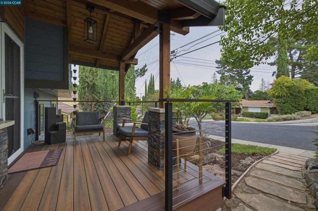 917 Hamilton Dr
