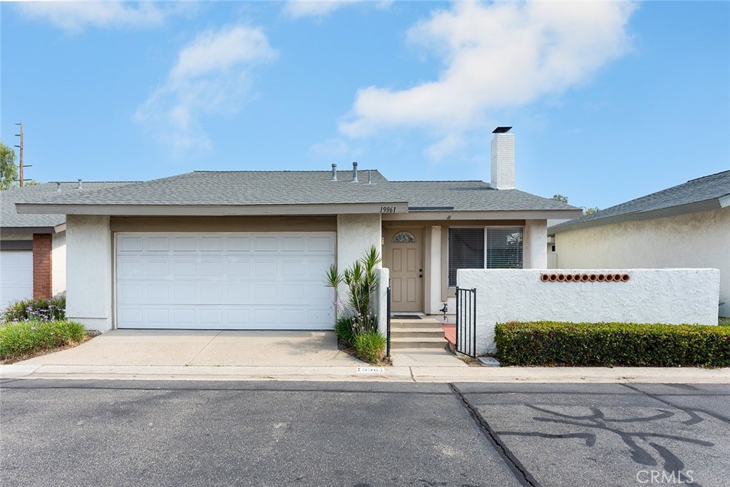Single-Story Detached Home in Yorba Linda’s Woodgate Community
Tucked at the end of a quiet cul-de-sac in the sought-after Woodgate. This single-story, detached condo offers the comfort and privacy of a standalone home—without shared walls. Freshly painted and move-in ready, it features vaulted ceilings and an open floor plan that creates a bright, welcoming interior.
Laminate flooring and new carpet in the bedrooms adds a clean, updated feel, and two of the three bedrooms include walk-in closets for ample storage. A private patio offers a low-maintenance outdoor space—ideal for barbecues or enjoying the Southern California sunshine.
The home also includes an attached two-car garage and access to a variety of community amenities, including a pool, greenbelts, and tennis courts. Located adjacent to Woodgate Park and just minutes from Yorba Linda Regional Park, the property is also close to shopping, dining, and major freeways (91, 55, and 57) for easy commuting.
All this within the award-winning Placentia-Yorba Linda Unified School District.
Don’t miss the opportunity to own a detached home in one of Yorba Linda’s most established communities.