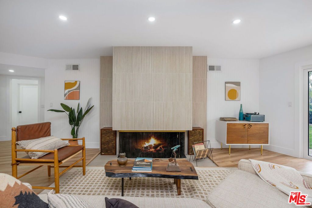 Photo of 923 Larker Avenue, Los Angeles, CA 90042 (MLS # 26647567)