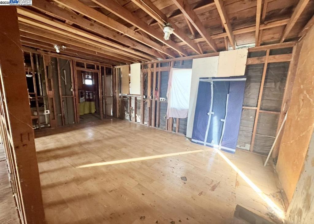 TARA HILLS - Residential